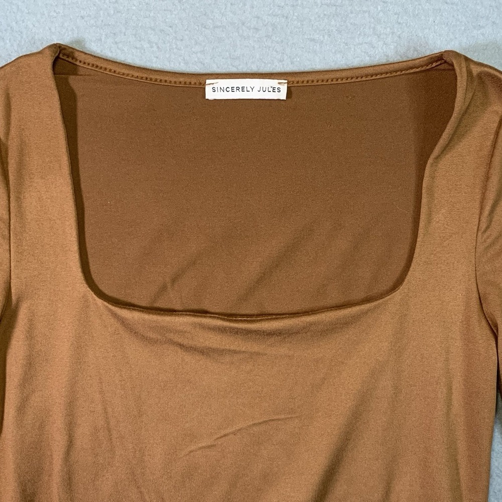 Sincerely Jules Square Neck Long Sleeve Cropped Shirt Gold sz S - Picture 2 of 5